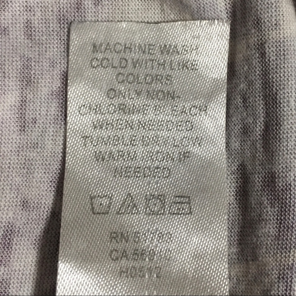Beautiful dolman short sleeve tee lavender flowers Maurices Sz Med EUC Like new - Picture 9 of 12